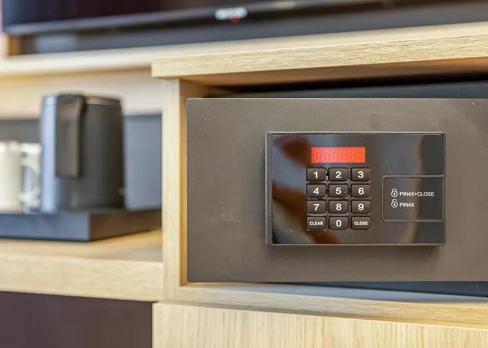 Отель Intercityhotel