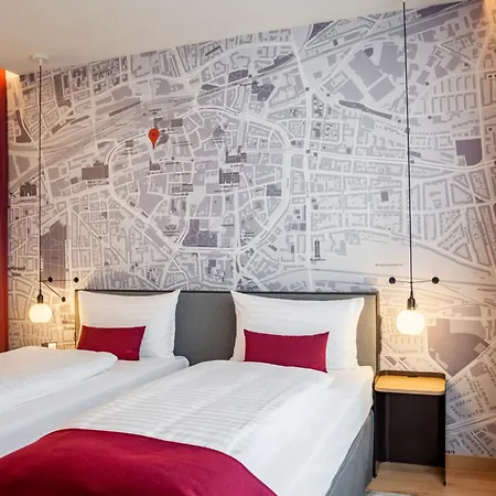 Intercityhotel 4*