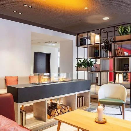 מלון Intercityhotel