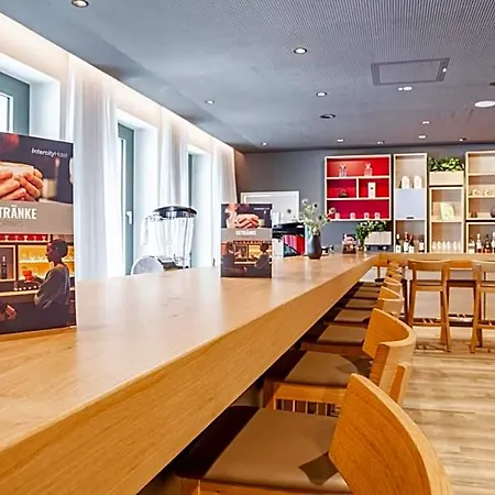 Intercityhotel 4*