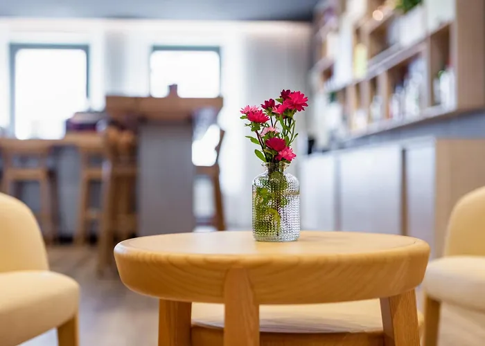 מלון Intercityhotel