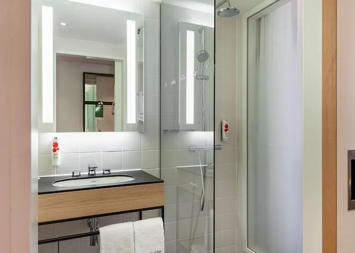 מלון Intercityhotel